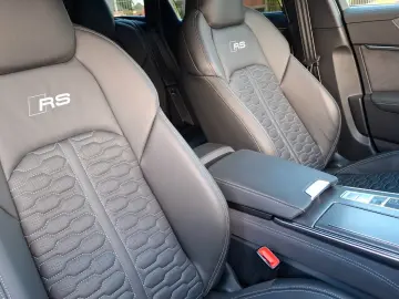 AUDI RS 6 Avant 4.0 TFSI quattro performance AHK