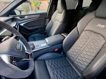 AUDI RS 6 Avant 4.0 TFSI quattro performance AHK