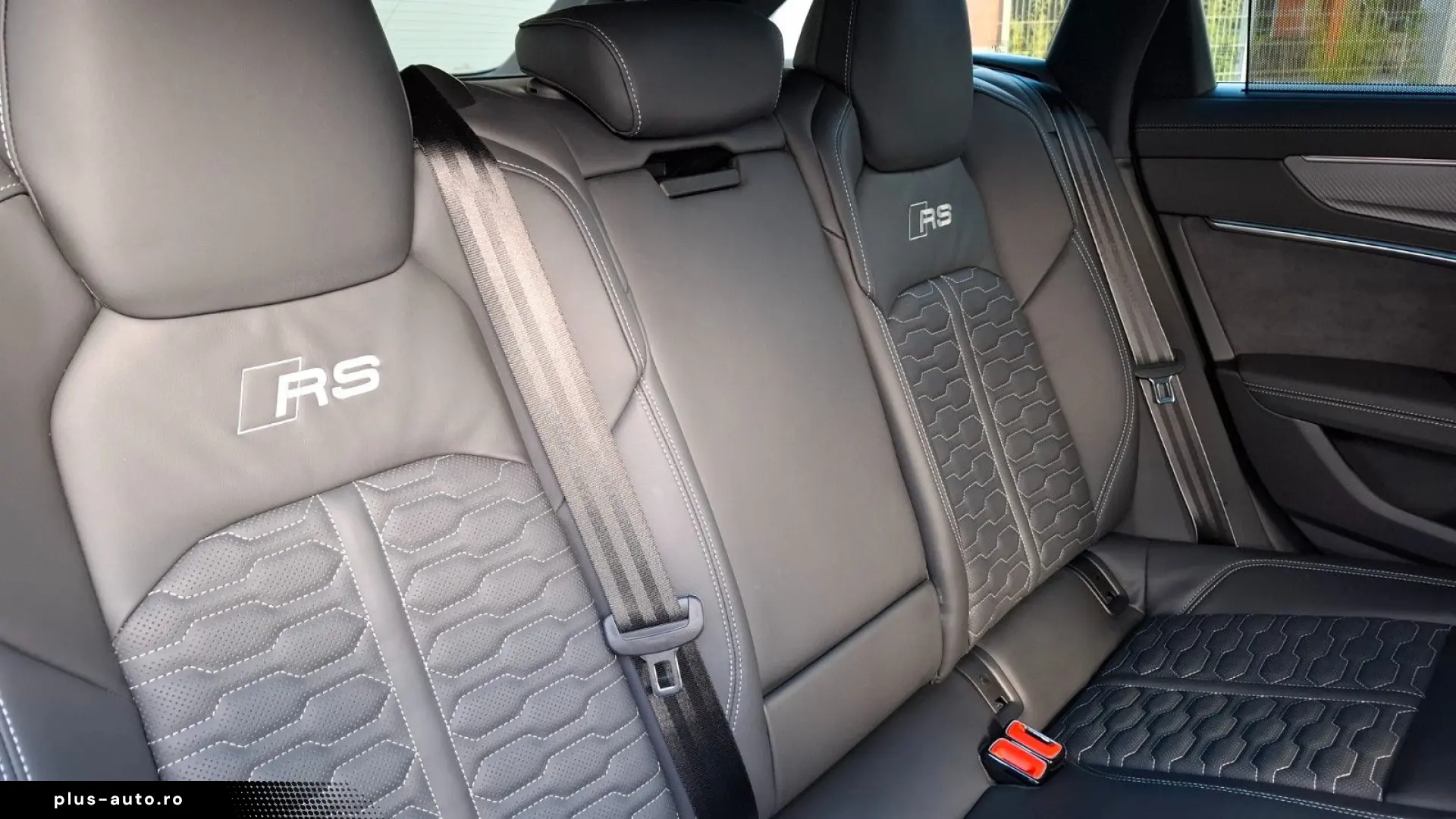 AUDI RS 6 Avant 4.0 TFSI quattro performance AHK