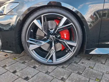 AUDI RS 6 Avant 4.0 TFSI quattro performance AHK