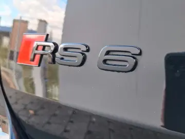 AUDI RS 6 Avant 4.0 TFSI quattro performance AHK