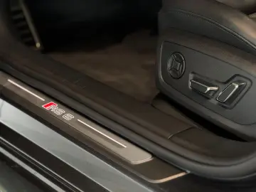 AUDI RS6 performance exclusive Pano Laser StHzg B&O