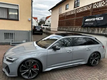 AUDI RS6 4.0 TFSI quattro B&O PANO AHK Sitzkl Softcl