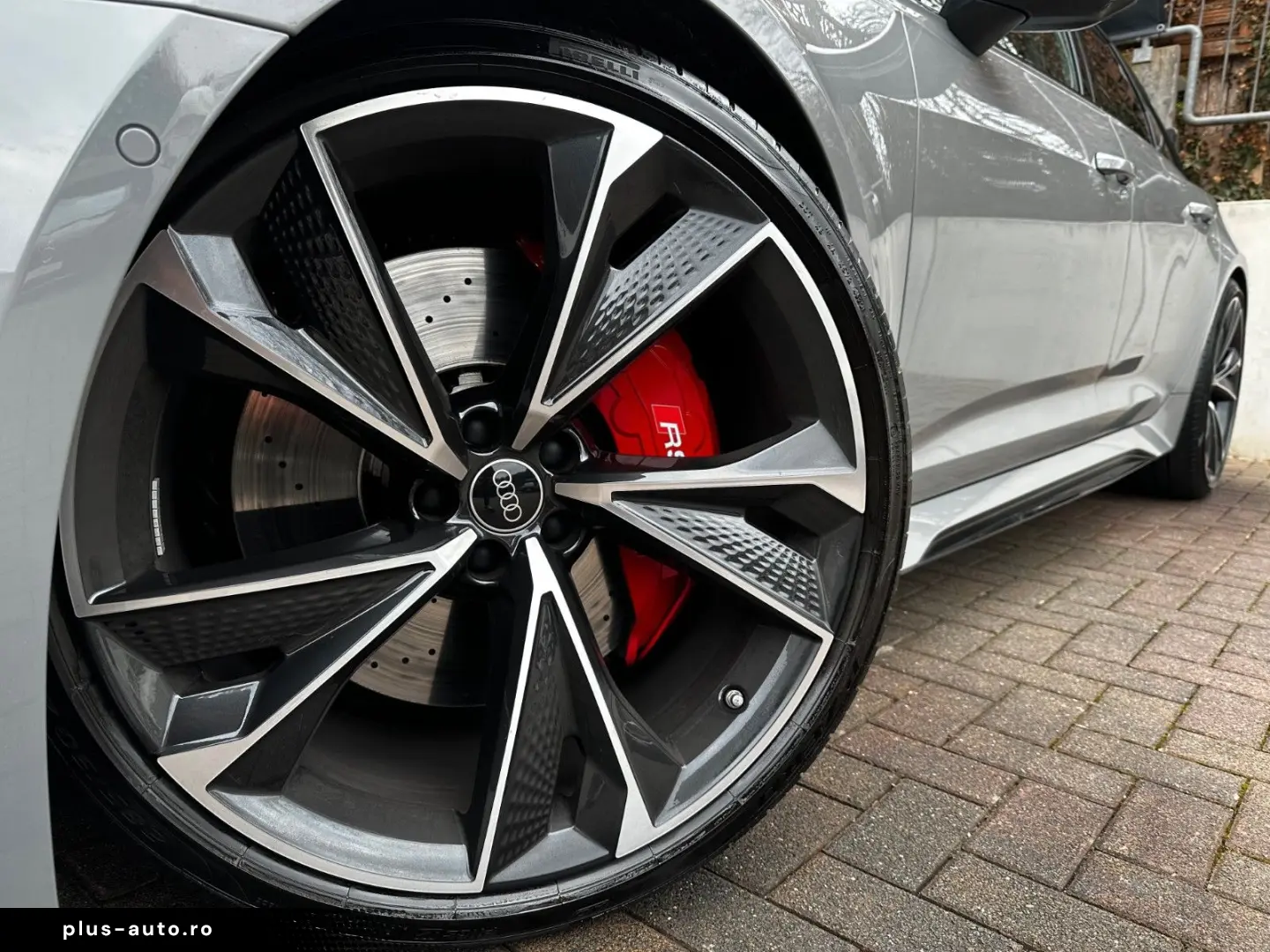 AUDI RS6 4.0 TFSI quattro B&O PANO AHK Sitzkl Softcl