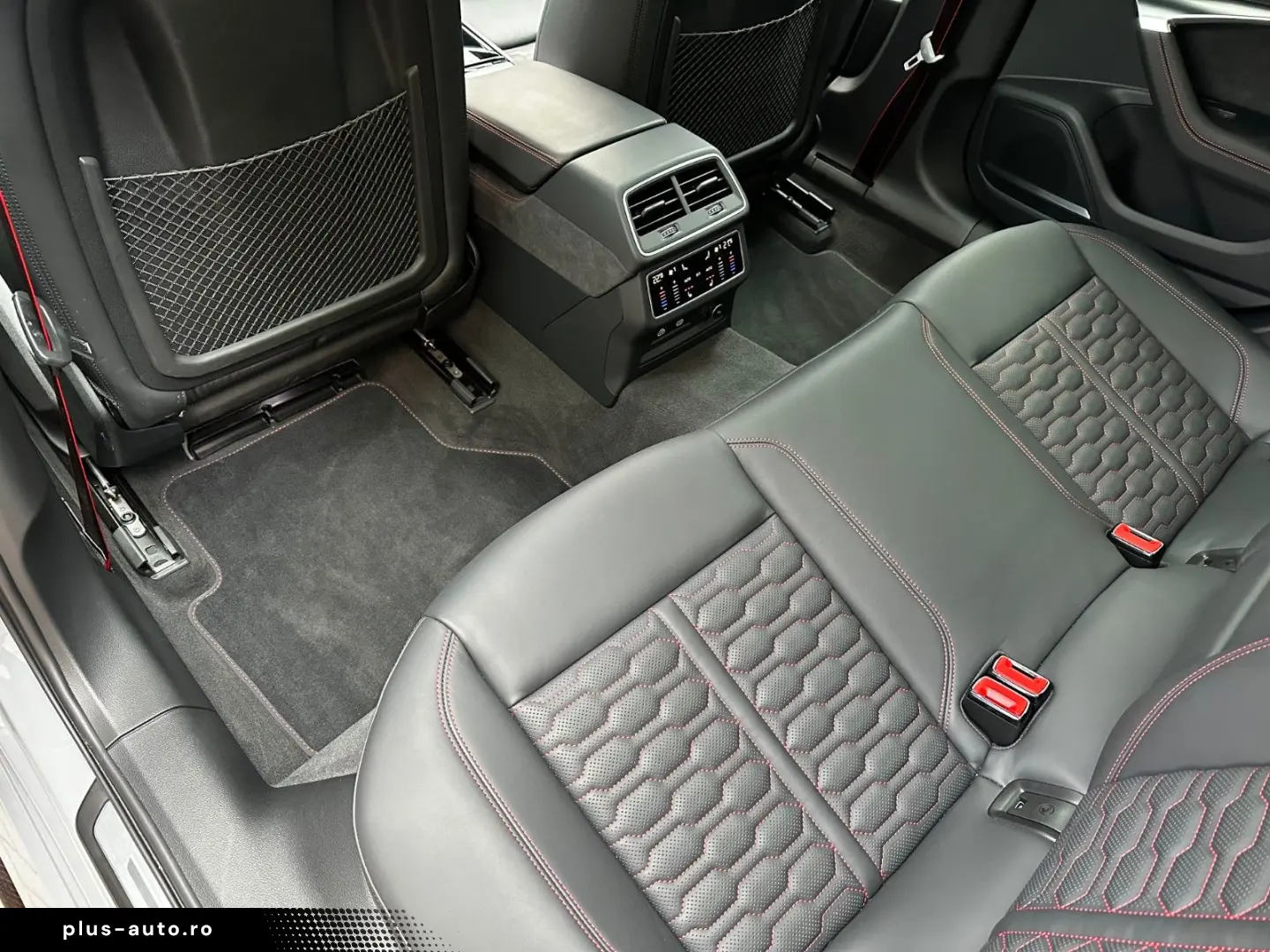 AUDI RS6 4.0 TFSI quattro B&O PANO AHK Sitzkl Softcl