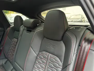 AUDI RS6 4.0 TFSI quattro B&O PANO AHK Sitzkl Softcl