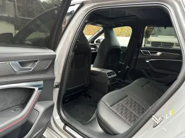 AUDI RS6 4.0 TFSI quattro B&O PANO AHK Sitzkl Softcl