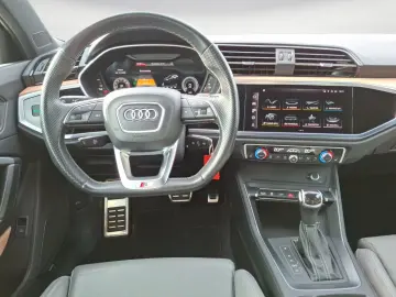 AUDI Q3 Sportback 45 TFSIe S tronic S line