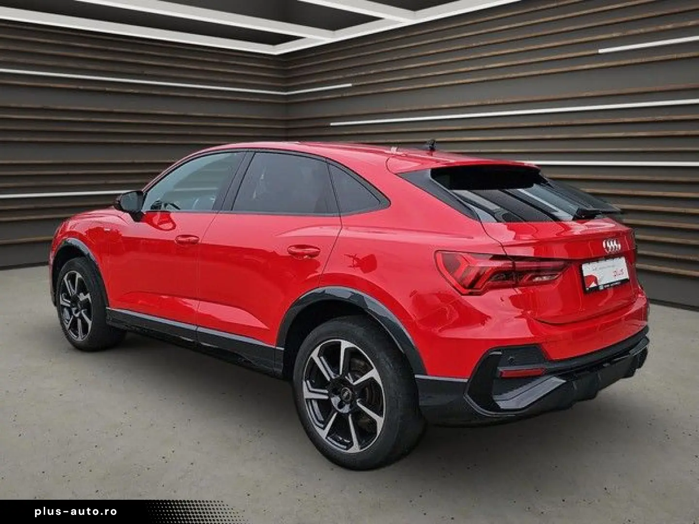 AUDI Q3 Sportback 45 TFSI e S line S-tr. Matrix Navi