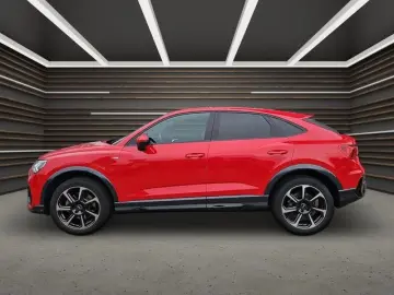 AUDI Q3 Sportback 45 TFSI e S line S-tr. Matrix Navi