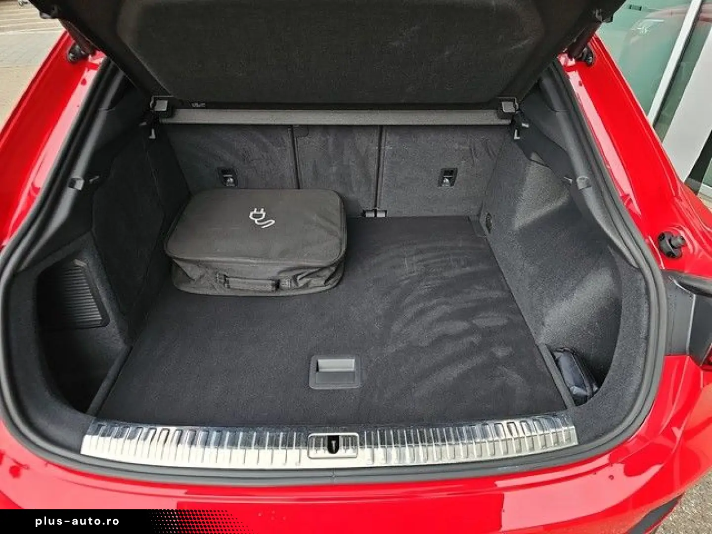 AUDI Q3 Sportback 45 TFSI e S line S-tr. Matrix Navi