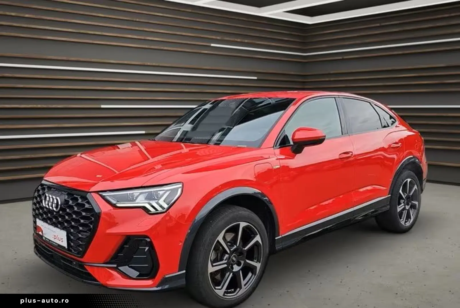 AUDI Q3 Sportback 45 TFSI e S line S-tr. Matrix Navi