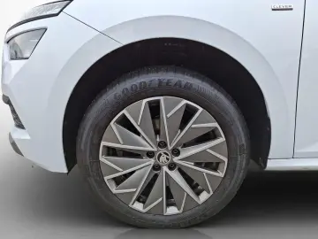 SKODA Kamiq Clever 1 5 TSI 150PS DSG Navi LED Virtual