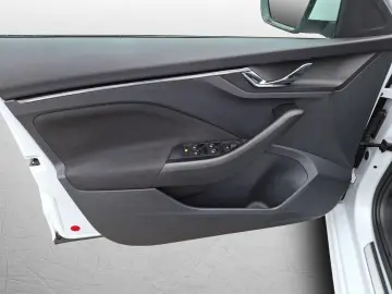 SKODA Kamiq Clever 1 5 TSI 150PS DSG Navi LED Virtual