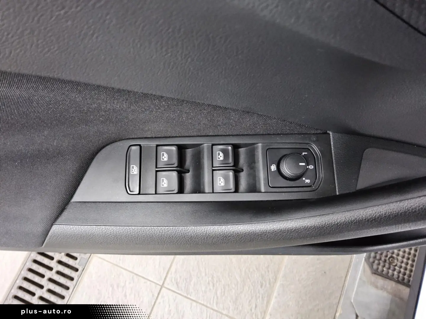 SKODA Kamiq 1.5 TSI Monte Carlo Navi LED Pano vc RFK