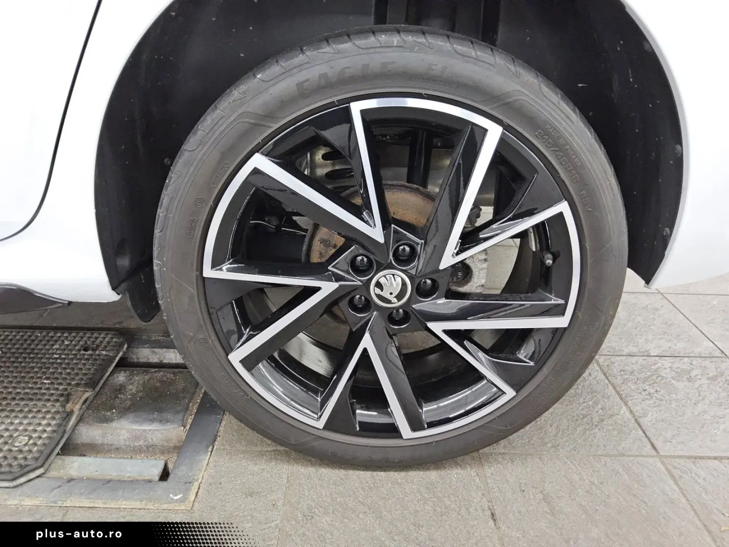 SKODA Kamiq 1.5 TSI Monte Carlo Navi LED Pano vc RFK