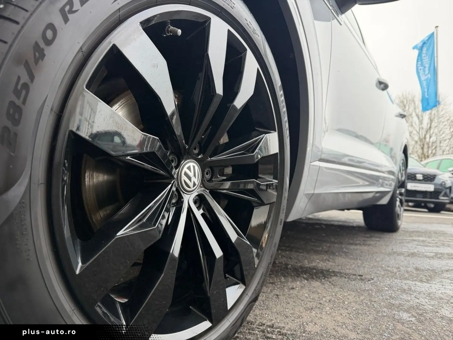 VW Touareg  3 0 TDI  4MOTION Automatik R-Line EX.