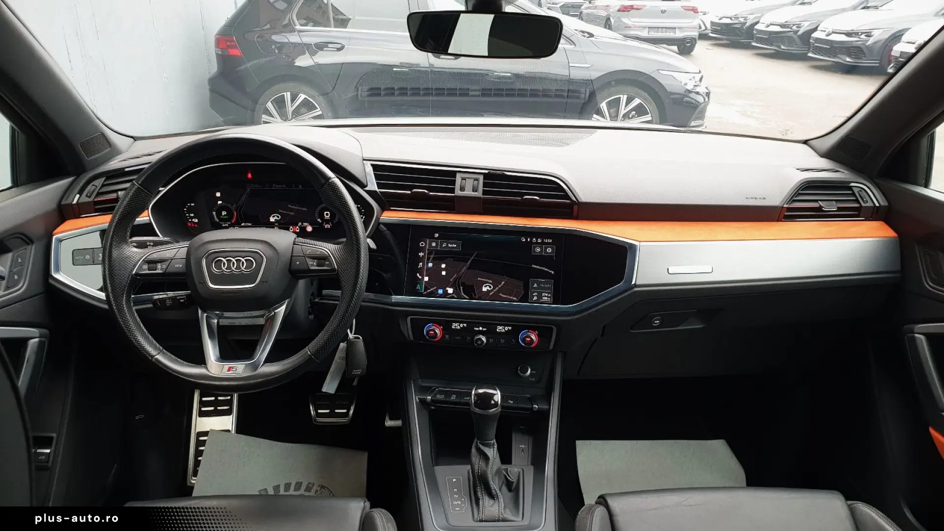 AUDI Q3 45 TFSI e S tronic 3 x S line Sportback Pano