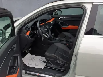 AUDI Q3 45 TFSI e S tronic 3 x S line Sportback Pano