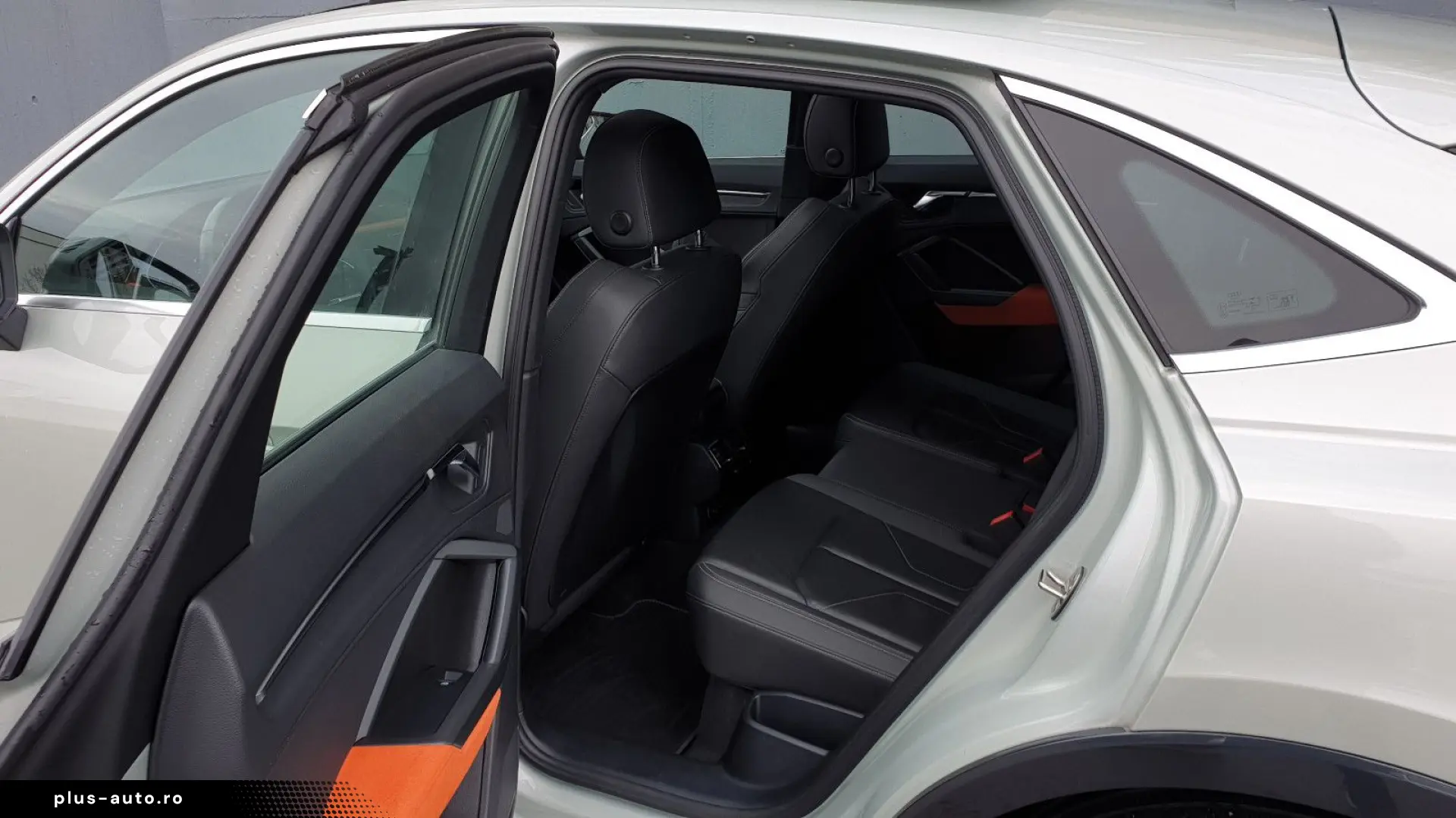 AUDI Q3 45 TFSI e S tronic 3 x S line Sportback Pano