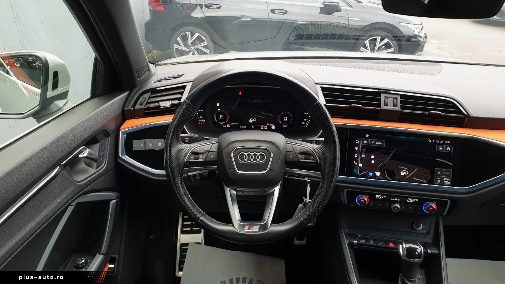 AUDI Q3 45 TFSI e S tronic 3 x S line Sportback Pano