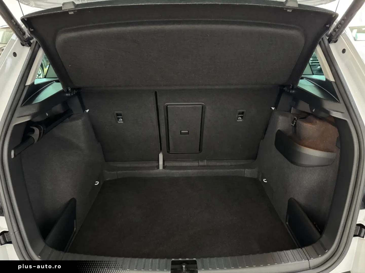 SKODA Karoq Style 1.5 TSI DSG STANDHEIZ CAM elek.HECK