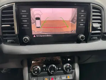 SKODA Karoq Style 1.5 TSI DSG STANDHEIZ CAM elek.HECK
