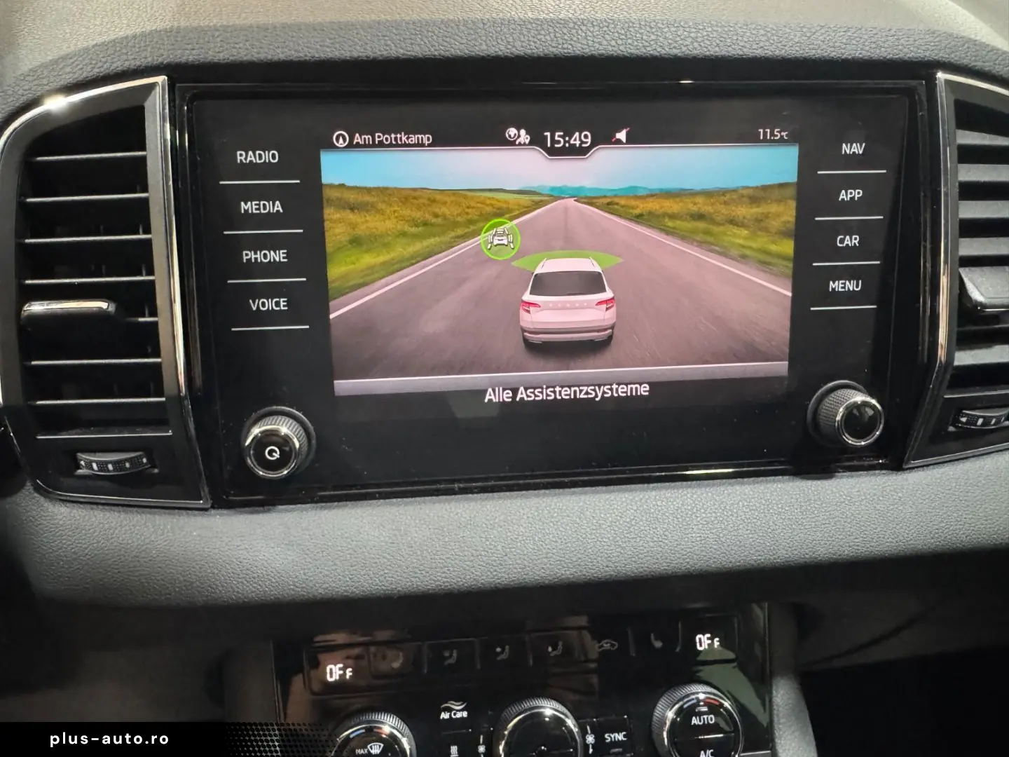 SKODA Karoq Style 1.5 TSI DSG STANDHEIZ CAM elek.HECK