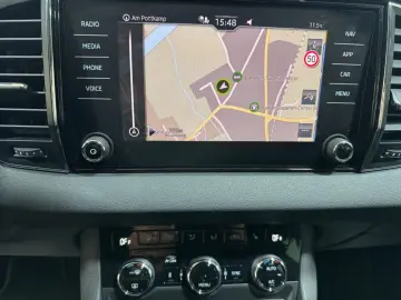 SKODA Karoq Style 1.5 TSI DSG STANDHEIZ CAM elek.HECK