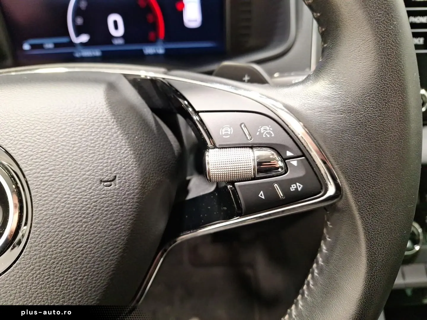 SKODA Karoq 2.0 TDI DSG Style Winter LED Navi ACC