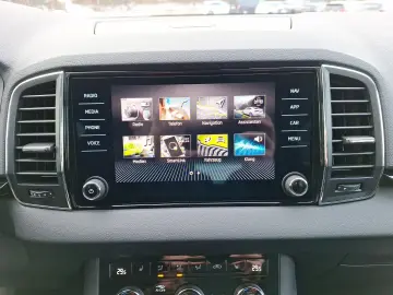 SKODA Karoq 2.0 TDI DSG Style Winter LED Navi ACC