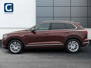 VW Touareg 3.0 V6 TDI Elegance 4Motion  DSG AHK LED