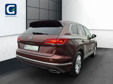 VW Touareg 3.0 V6 TDI Elegance 4Motion  DSG AHK LED