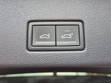 VW Touareg 3.0 V6 TDI Elegance 4Motion  DSG AHK LED