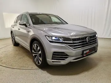 VW Touareg 3.0 V6 TSI DSG Elegance 4Motion eHybrid
