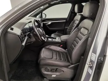 VW Touareg 3.0 V6 TSI DSG Elegance 4Motion eHybrid