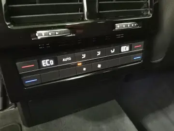 VW Touareg 3.0 V6 TSI DSG Elegance 4Motion eHybrid