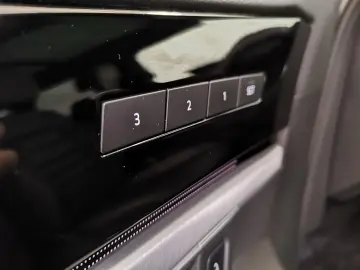 VW Touareg 3.0 V6 TSI DSG Elegance 4Motion eHybrid