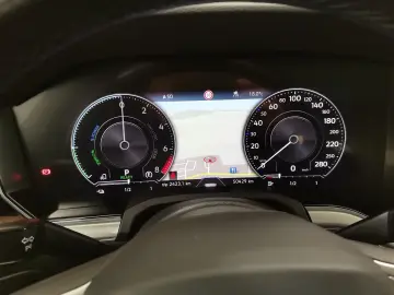 VW Touareg 3.0 V6 TSI DSG Elegance 4Motion eHybrid