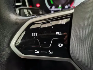 VW Touareg 3.0 V6 TSI DSG Elegance 4Motion eHybrid