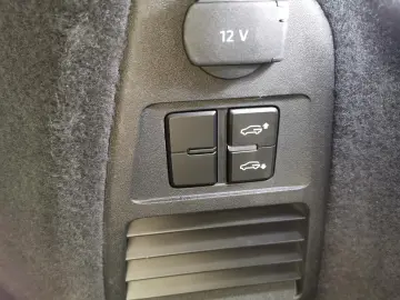 VW Touareg 3.0 V6 TSI DSG Elegance 4Motion eHybrid