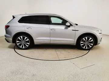 VW Touareg 3.0 V6 TSI DSG Elegance 4Motion eHybrid