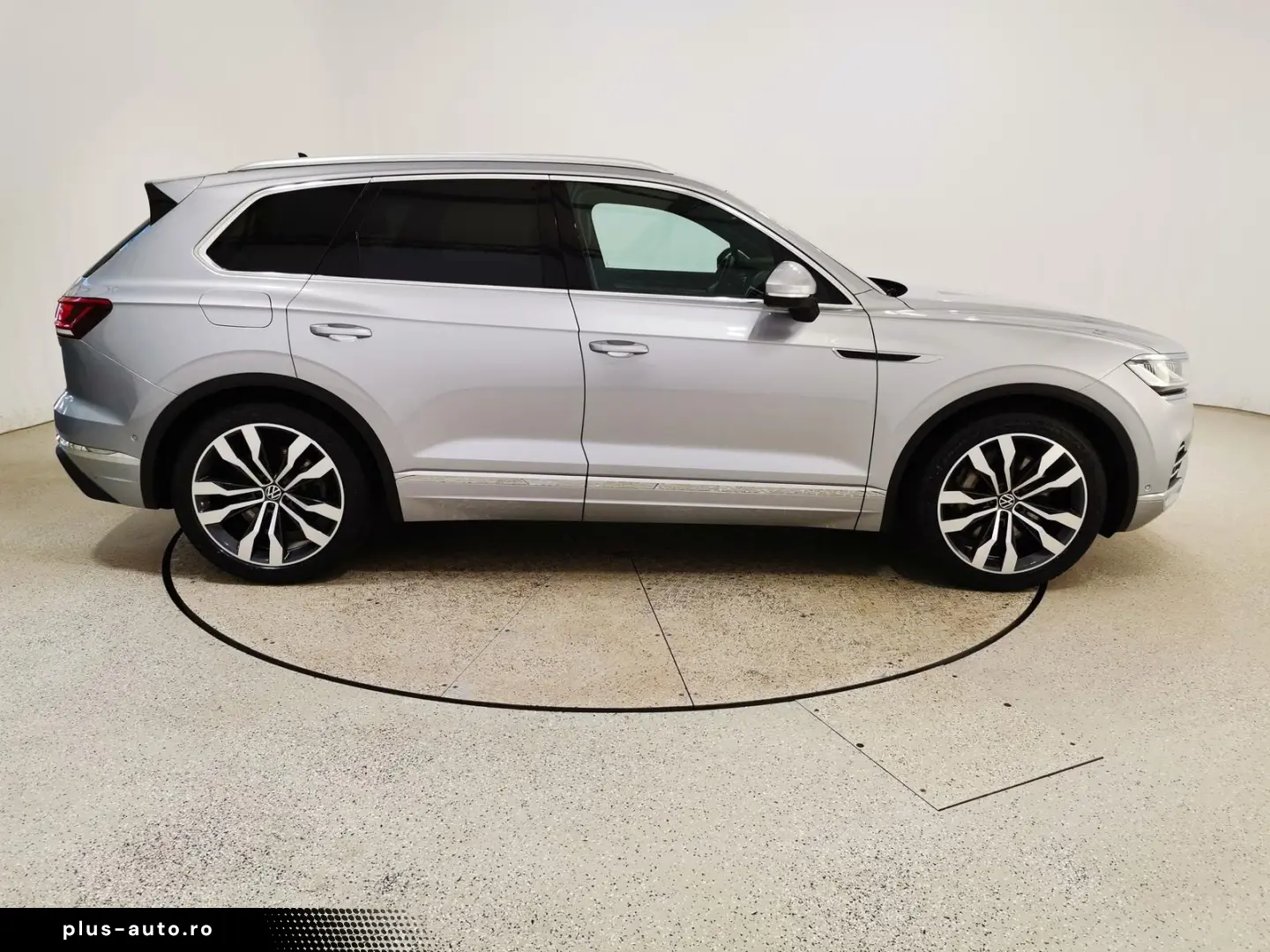VW Touareg 3.0 V6 TSI DSG Elegance 4Motion eHybrid