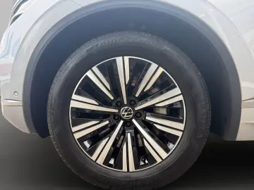 VW Touareg 3.0 V6 TSI e HYBRID ELEGANCE MATRIX 19