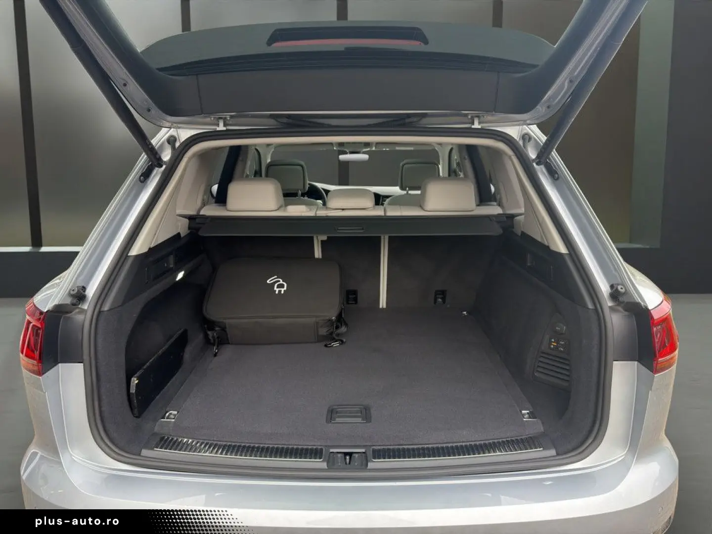 VW Touareg 3.0 V6 TSI e HYBRID ELEGANCE MATRIX 19