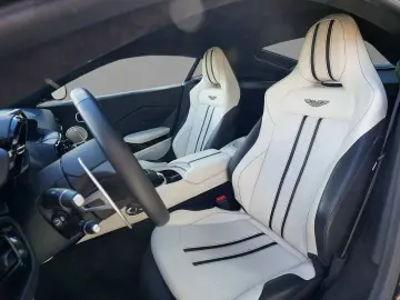 ASTON MARTIN Vantage V8 Onyx Black   Ivory