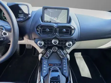 ASTON MARTIN Vantage V8 Onyx Black   Ivory