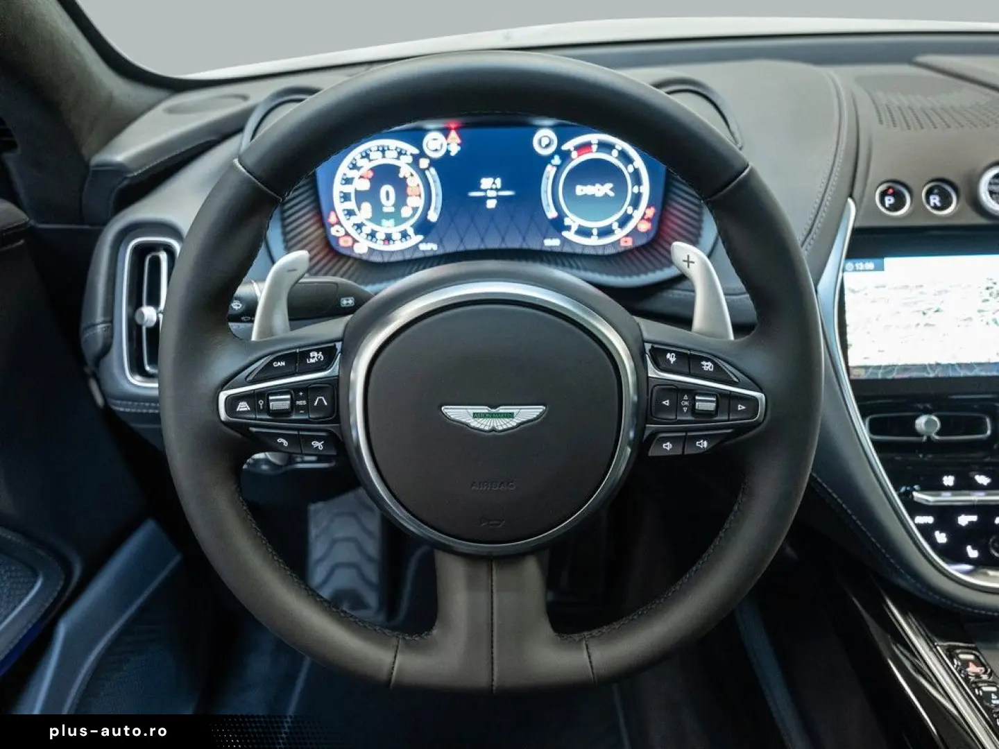 ASTON MARTIN DBX Jet Black Onyx Black