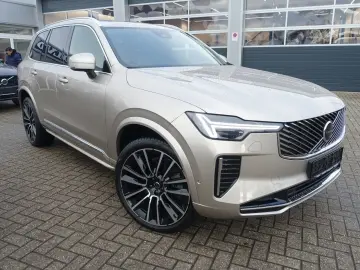 VOLVO XC90 Ultra T8 AWD Massage Pano B&W AHK 360