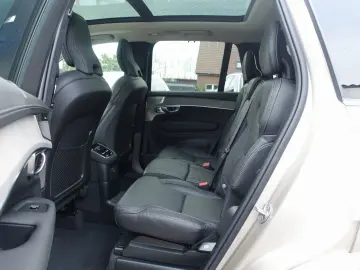 VOLVO XC90 Ultra T8 AWD Massage Pano B&W AHK 360